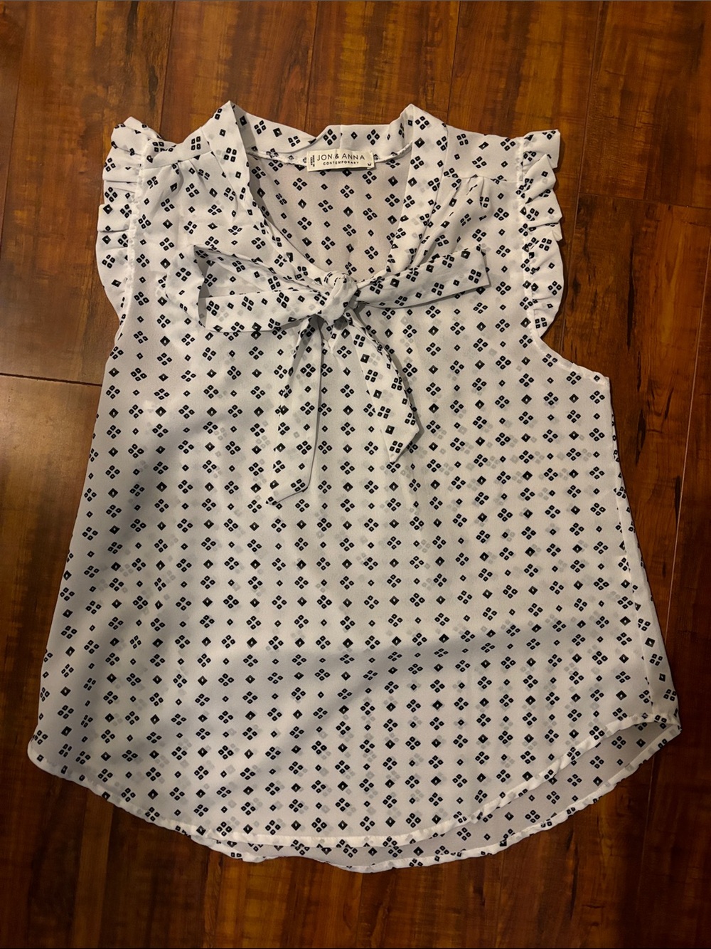 Jon & Anna White Sleeveless Tie-Neck Camisole with Black Geometric Print